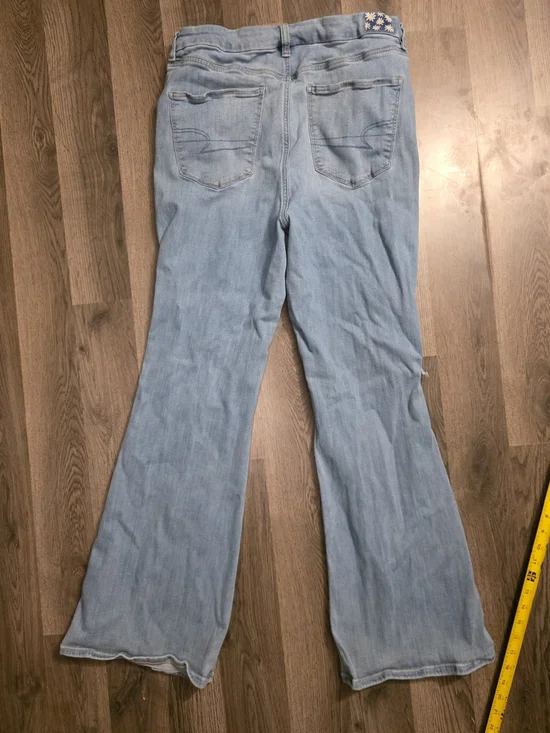 American Eagle Outfitters Light Blue Distressed Flare Jeans - Picture 4 of 6